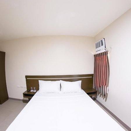 Emerald Suites Cdo Кагаян-де-Оро Номер фото