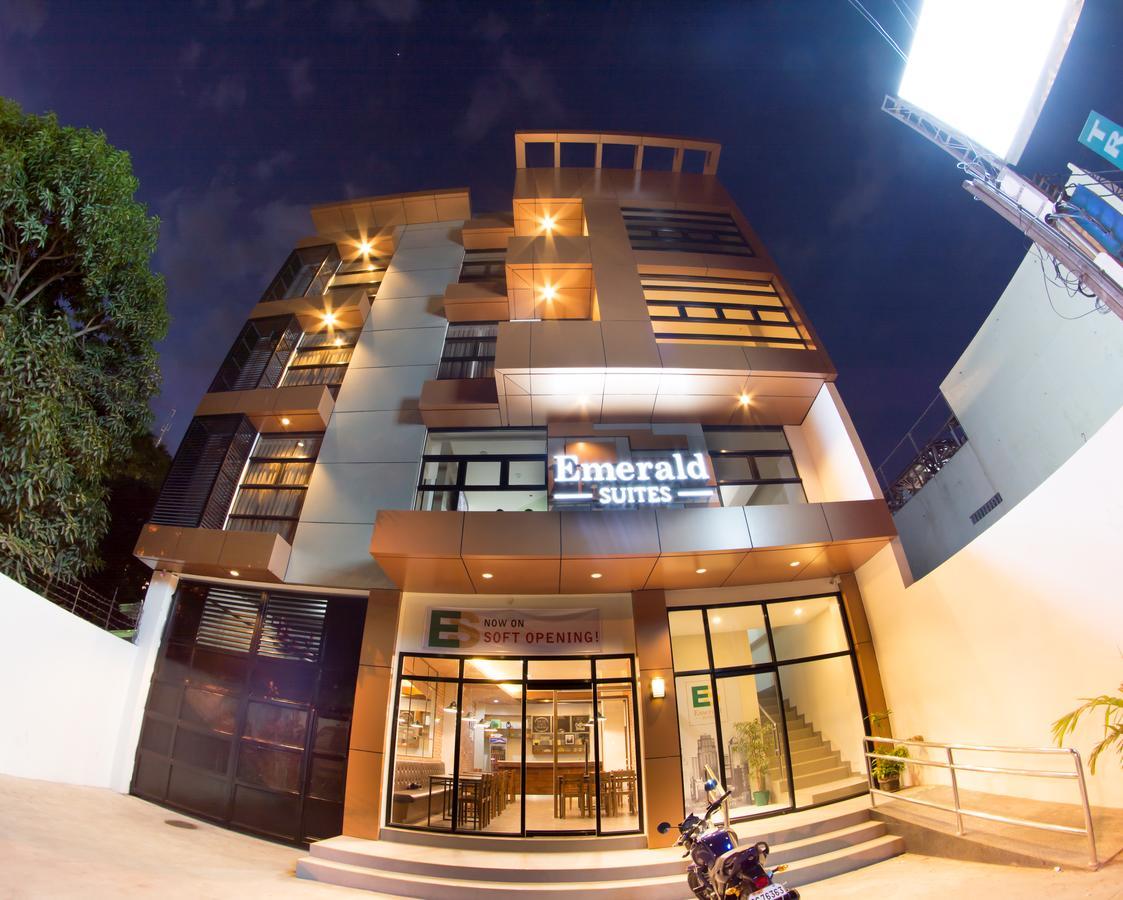 Emerald Suites Cdo Кагаян-де-Оро Екстер'єр фото