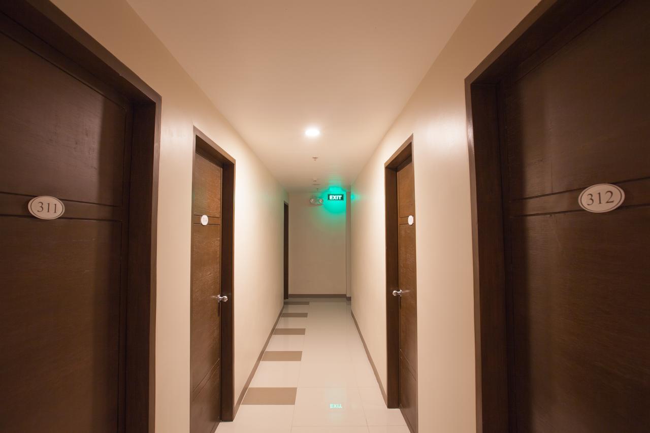 Emerald Suites Cdo Кагаян-де-Оро Екстер'єр фото